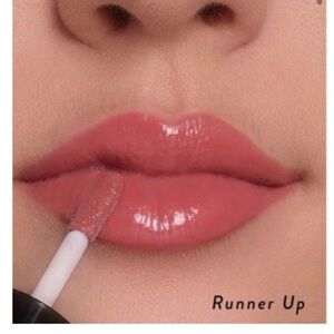 Laura Geller Treat-N-Go Lip Oil  RUNNER UP BRAND NEW IN BOX